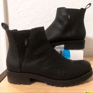 Cole Haan waterproof boots size 8